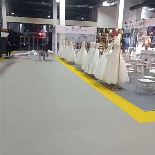 Alfombra En Rollo Colección Pazy (punzonada) Modelo 303 Arsen Color Gris - Imagen 2