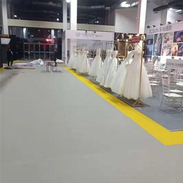 Alfombra En Rollo Colección Pazy (punzonada) Modelo 303 Arsen Color Gris - Imagen 2